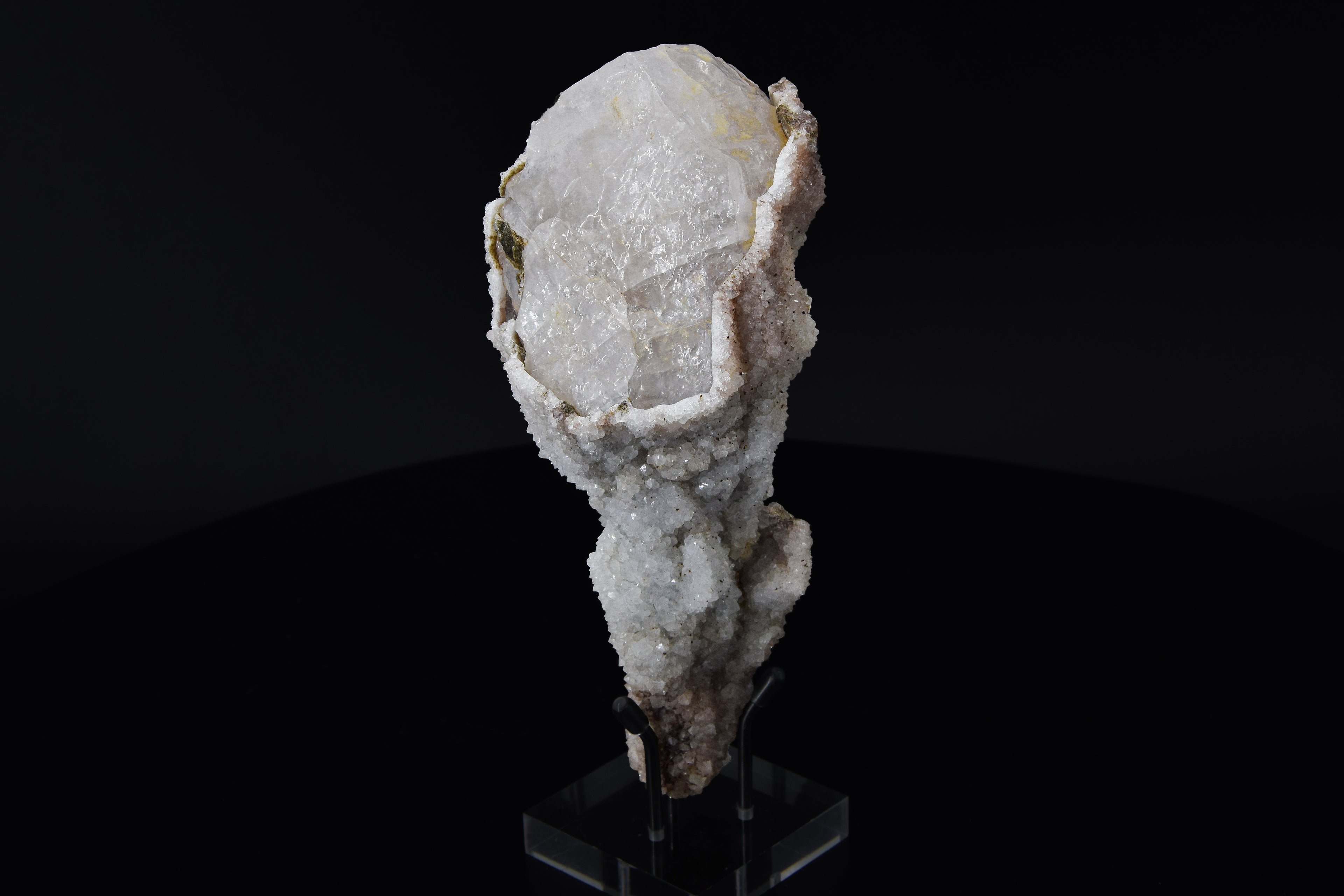 Calcite (UV) & Quartz - Lesotho (Large Cabinet; 16.5 x 7.5 x 6.4 cm; 597 g)