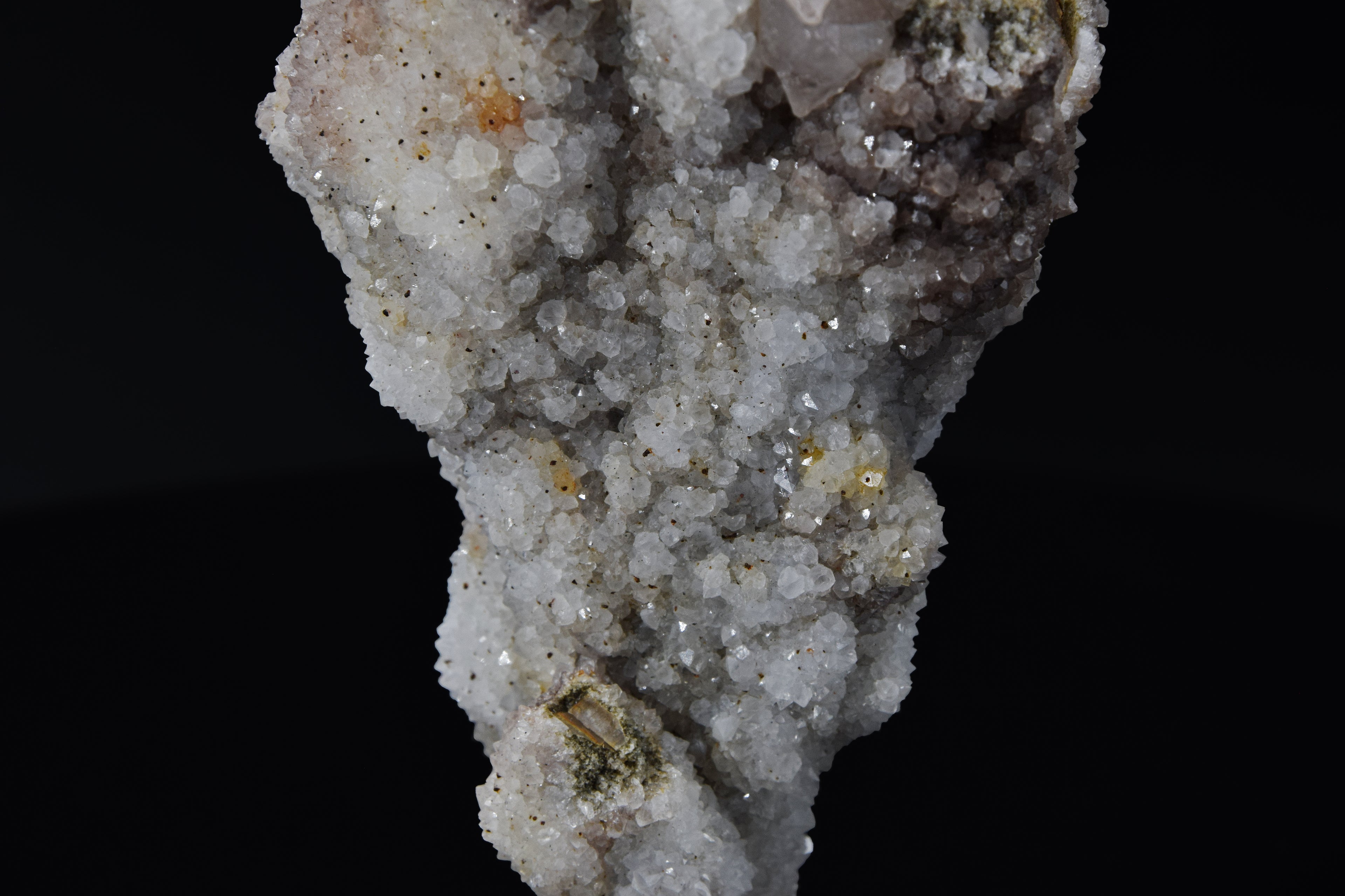 Calcite (UV) & Quartz - Lesotho (Large Cabinet; 16.5 x 7.5 x 6.4 cm; 597 g)