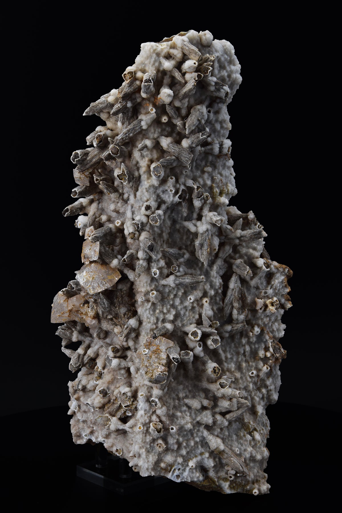 Calcite (UV) & Quartz sur pseudomorphes de calcite - Lesotho (Very Large Cabinet; 30 x 15.5 x 8.5 cm; 2724 g)