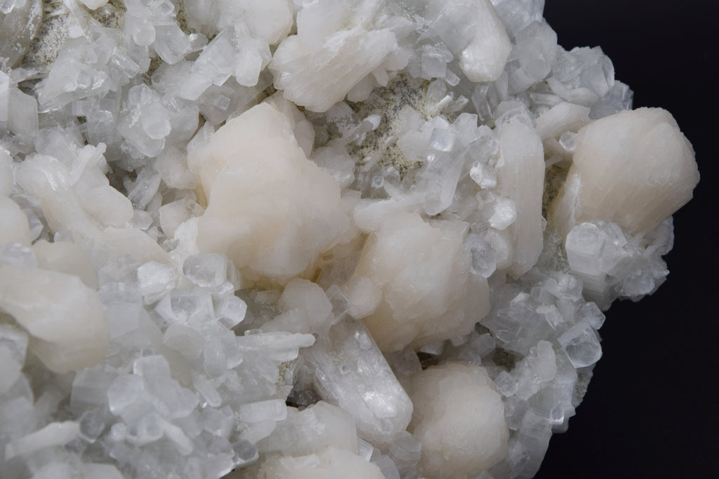 Apophyllite & Stilbite - Inde (Very large cabinet; 34 x 21 x 8 cm; 8.3 kg)