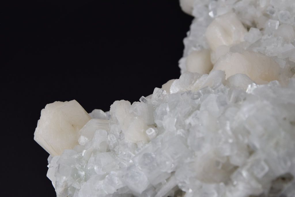 Apophyllite & Stilbite - Inde (Very large cabinet; 34 x 21 x 8 cm; 8.3 kg)