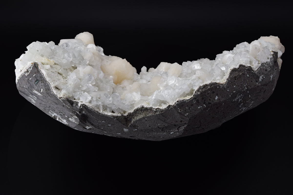 Apophyllite & Stilbite - Inde (Very large cabinet; 34 x 21 x 8 cm; 8.3 kg)