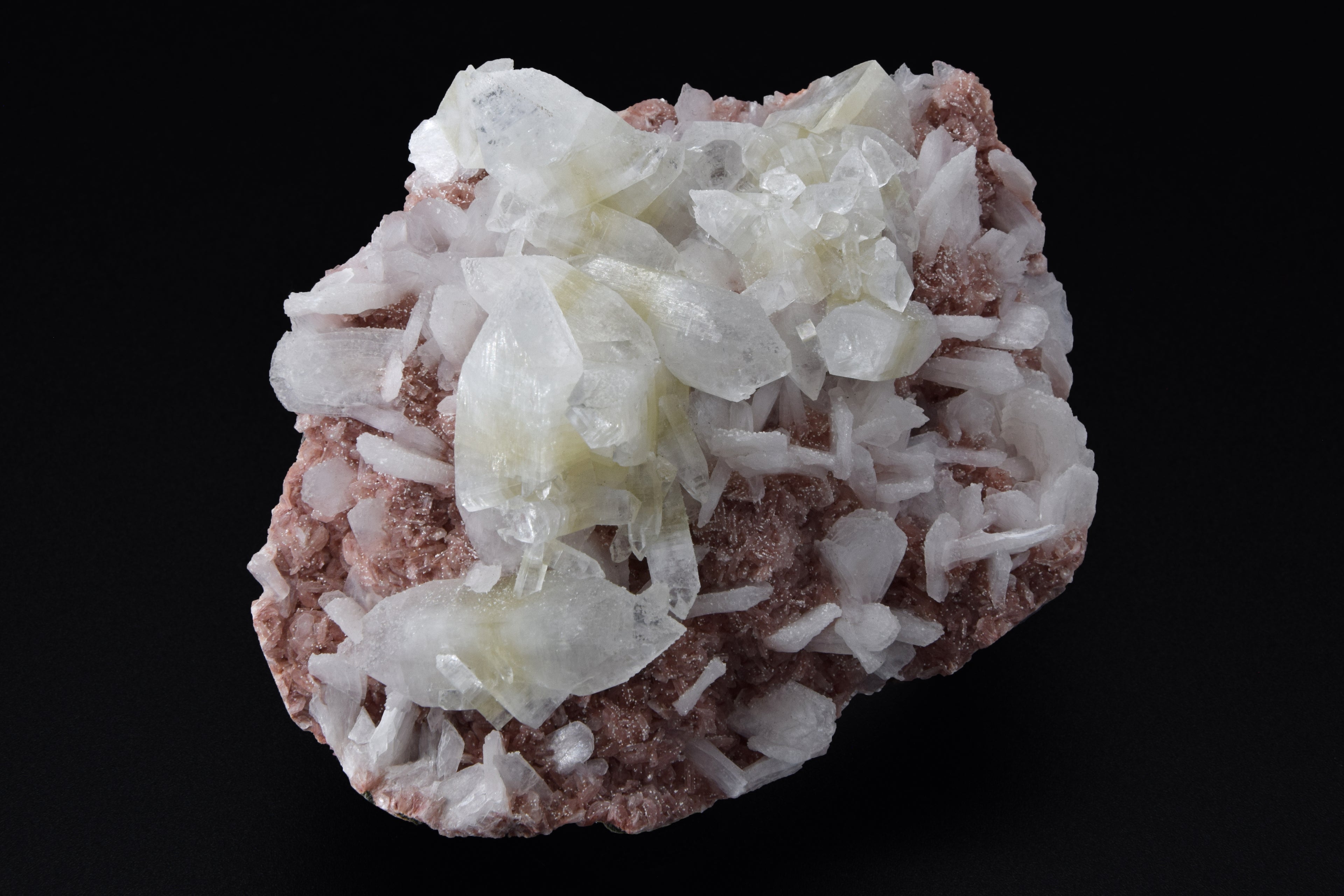 Apophyllite & Stilbite sur Heulandite - Inde (Cabinet; 11 x 9 x 5 cm; 345 g)