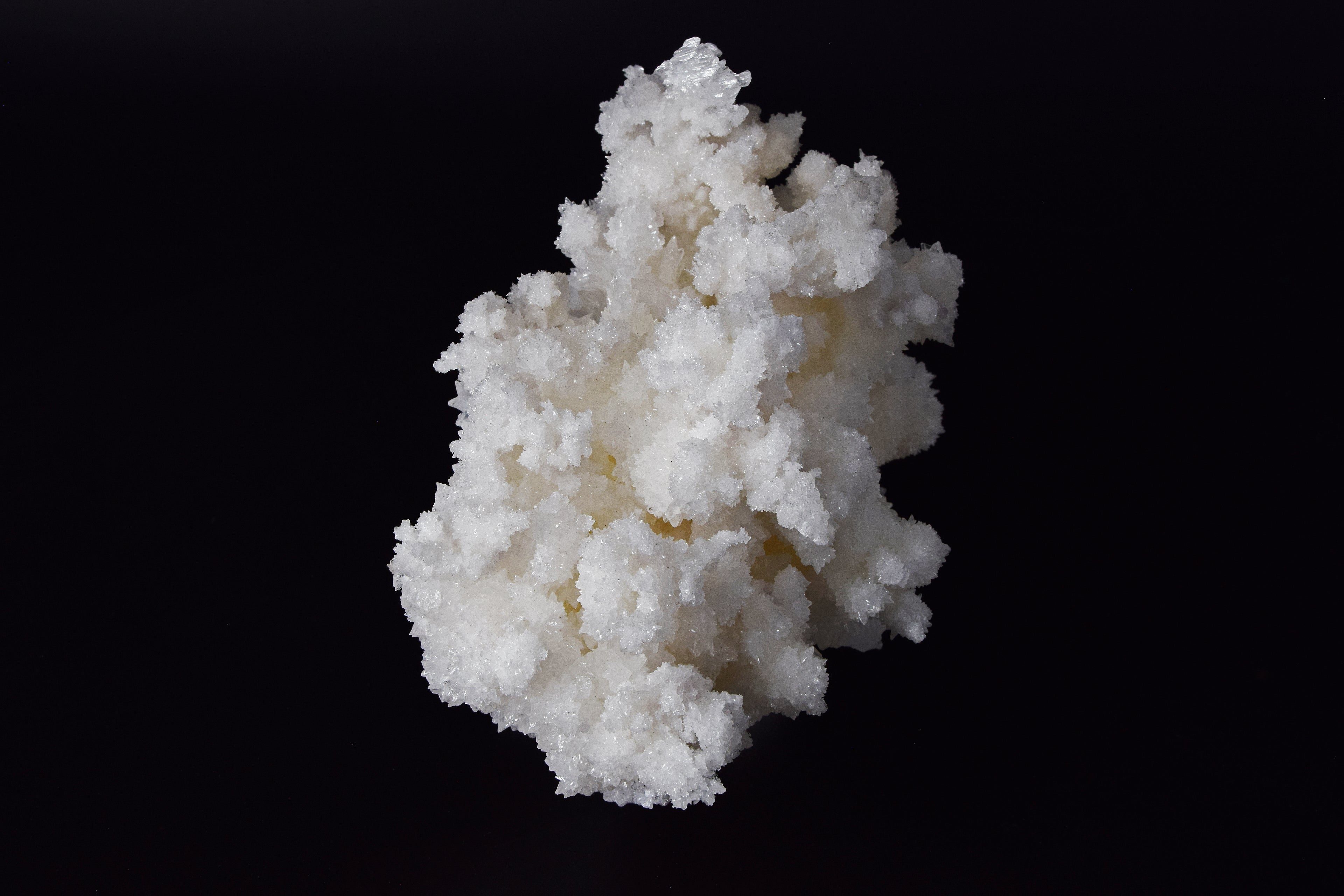Aragonite & Calcite - Mexique (Large cabinet; 15 x 11 x 9 cm; 1171 g)