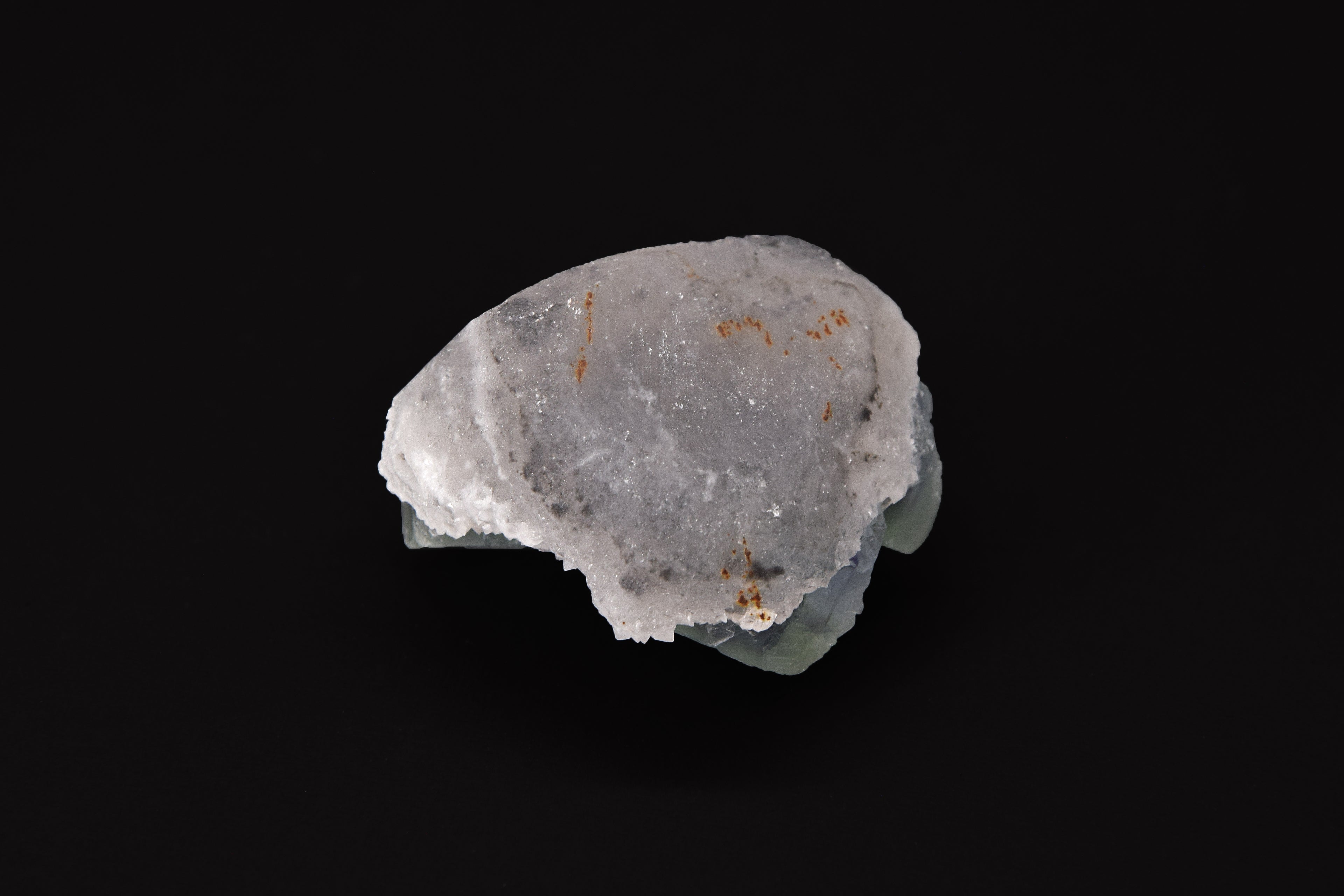 Fluorite sur Quartz - Chine (Miniature; 4 x 4 x 2.5 cm; 49 g)