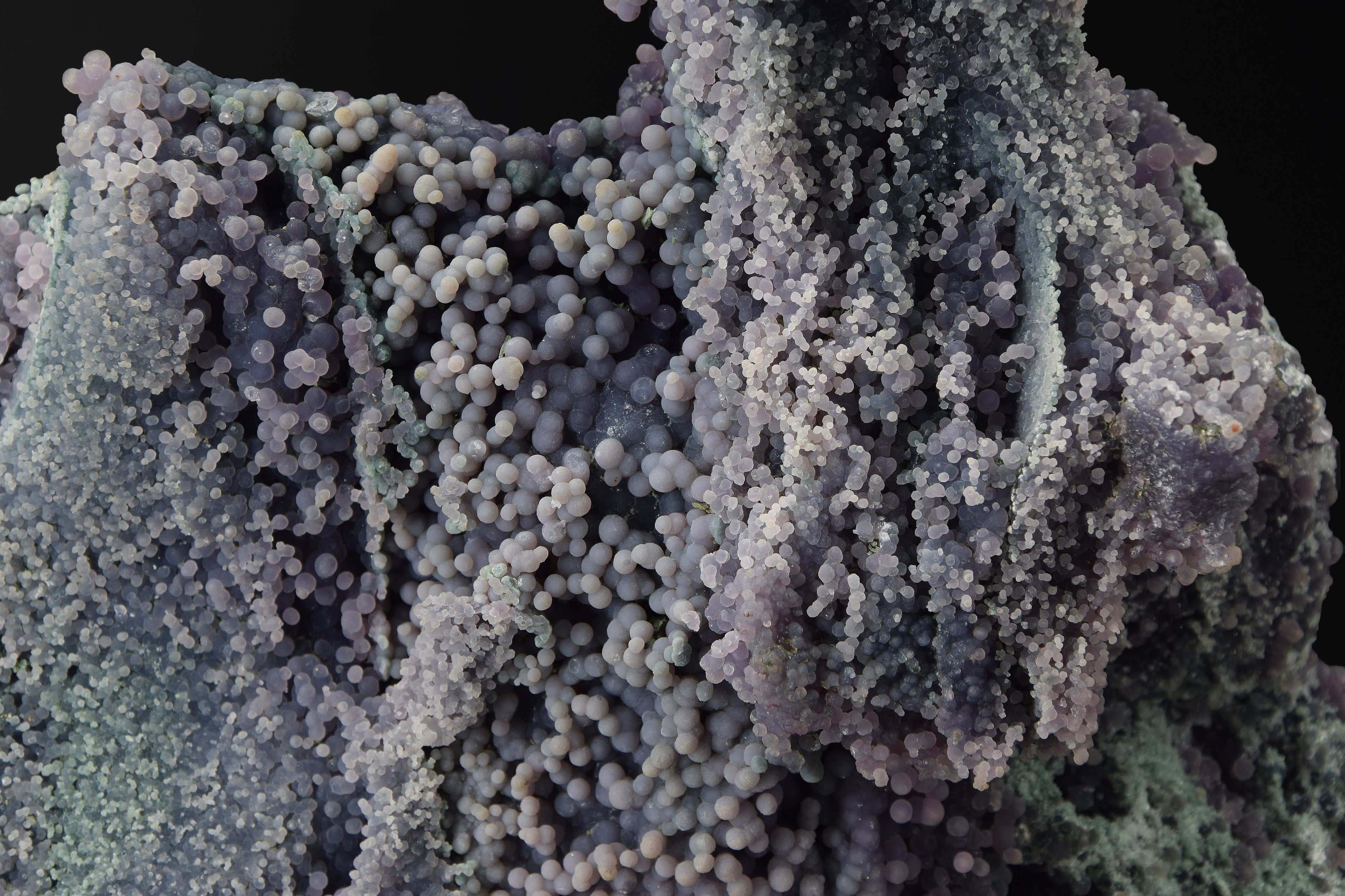 Grape Agate - Indonésie (Museum Siz; 36 x 34 x 10 cm; 6.7 kg)